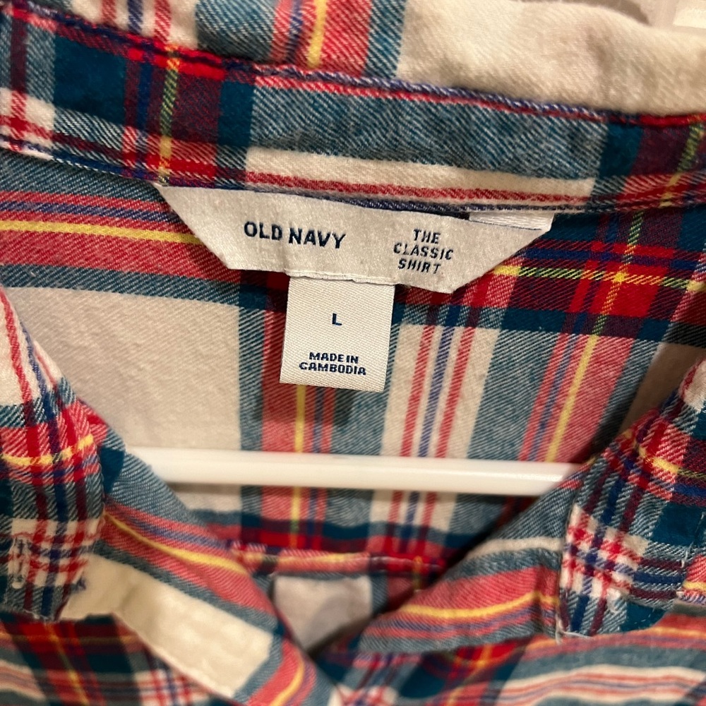 Old navy button down - Picture 2 of 5